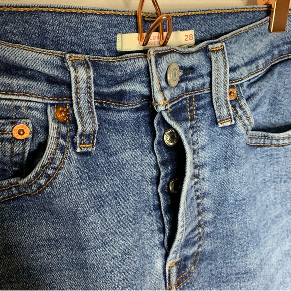 Levi’s Wedgie Straight Button Fly Jeans - Picture 2 of 9